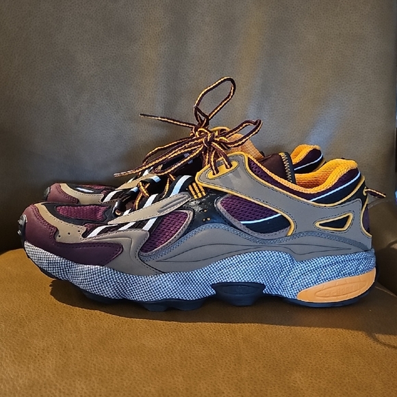 Adidas Cadiant Fyw Maroon and Khaki Athletic Shoes NWOB - Picture 7 of 7